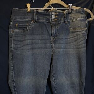 Torrid Classic Blue Denim Jeans w Stretch Size 14S